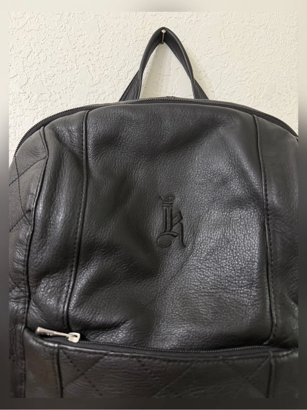 Links and Kings Quilt Leather Backpack Black